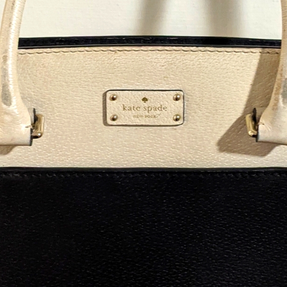 Kate Spade vintage cream & black leather purse - Picture 11 of 11